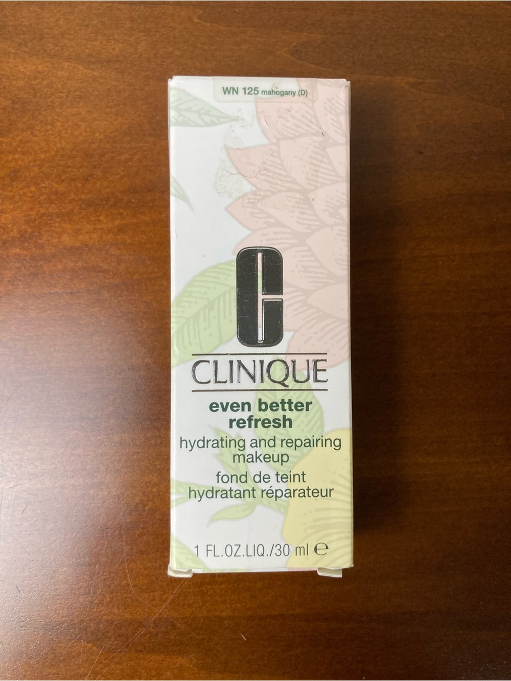 Clinique Even Better Refresh Hydrating & Repairing Makeup - 125 Mahogany (D)